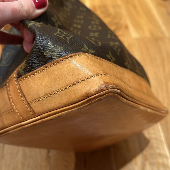 Louis Vuitton NOE GM - Picture 15 of 17